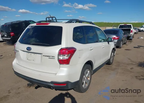 2015 Subaru Forester 2.5I Premium z USA, uszkodzony, nr VIN JF2SJAFC3FH532853